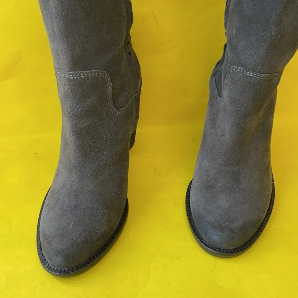 Steve Madden very cool